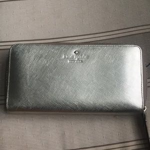 Kate Spade Zip Around Wallet